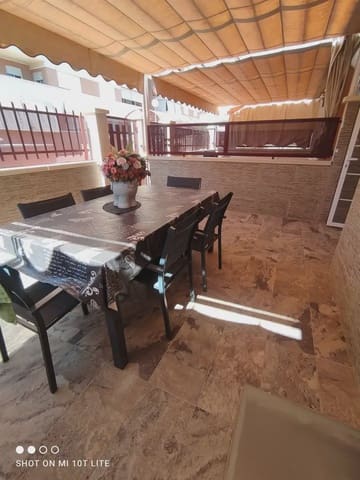 4 soveværelse Rækkehus til salg i Ciutat Universitària, Elche / Elx med swimmingpool garage - € 520.000 (Ref: 10130359)