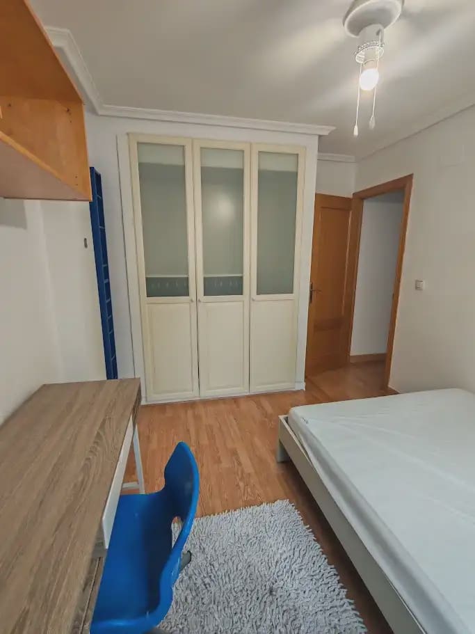 4 bedroom Terraced Villa for rent in Aspe with garage - € 1,000 (Ref: 10130362)