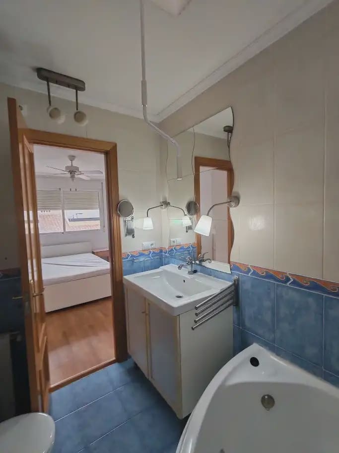 4 bedroom Terraced Villa for rent in Aspe with garage - € 1,000 (Ref: 10130362)