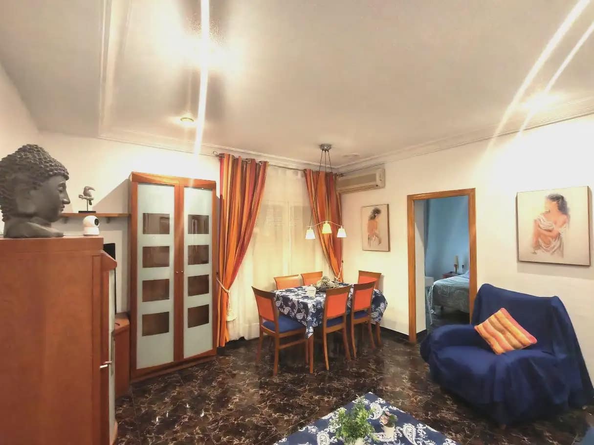 3 sovrum Lägenhet att hyra i Elche / Elx - 1 150 € (Ref: 10130366)