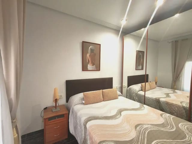3 sovrum Lägenhet att hyra i Centro, Elche / Elx - 1 150 € (Ref: 10130366)