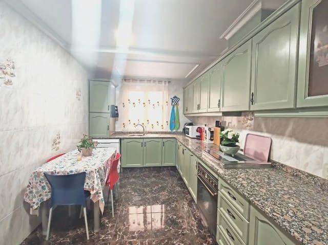 3 soveværelse Lejlighed til leje i Centro, Elche / Elx - € 1.150 (Ref: 10130366)