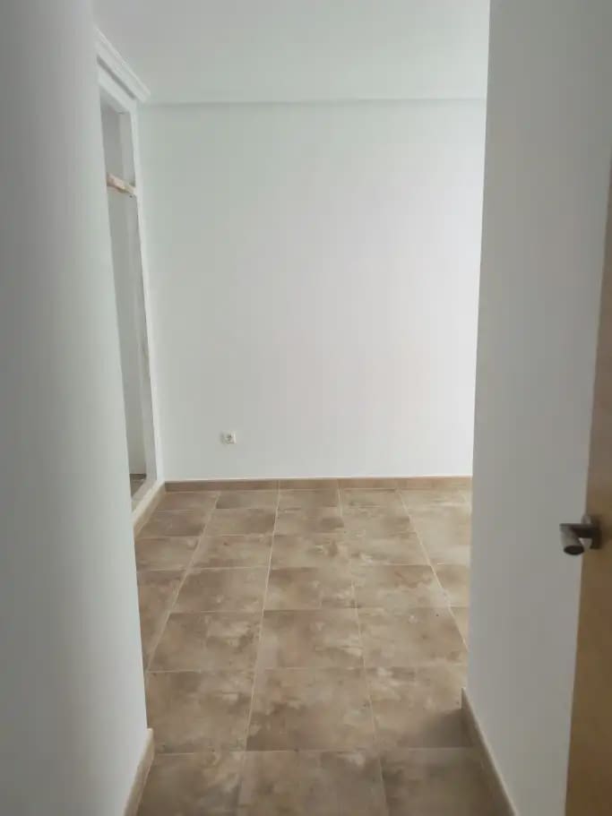 3 soveværelse Lejlighed til salg i Elche / Elx - € 150.000 (Ref: 10145337)
