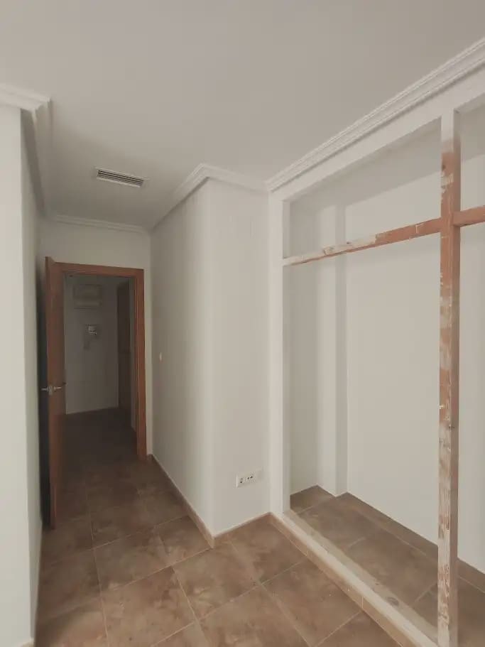 3 soveværelse Lejlighed til salg i Elche / Elx - € 150.000 (Ref: 10145337)