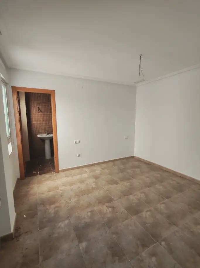 3 soveværelse Lejlighed til salg i Elche / Elx - € 150.000 (Ref: 10145337)