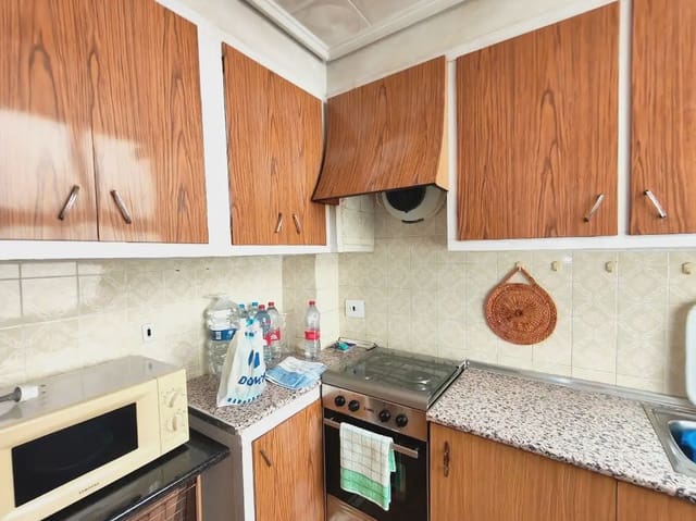 Piso de 4 habitaciones en Carrús Est - Camí dels Magros, Elche / Elx en venta - 130.000 € (Ref: 10175921)