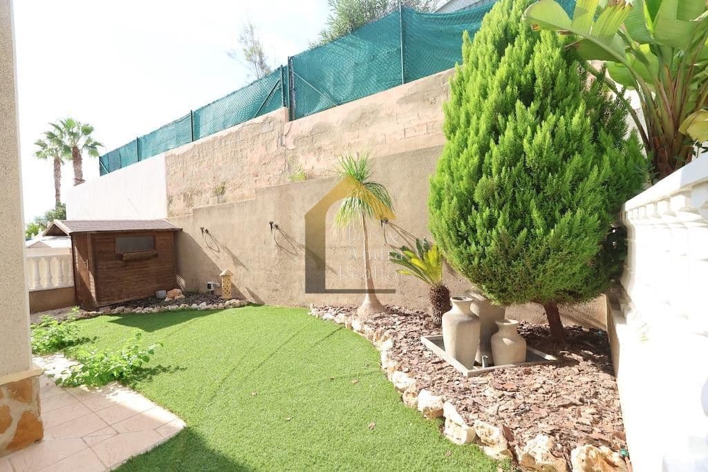 3 soverom Villa til salgs i Orihuela Costa med svømmebasseng garasje - € 360 000 (Ref: 10167093)
