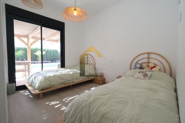 3 bedroom Villa for sale in Algorfa with pool garage - € 620,000 (Ref: 10170220)