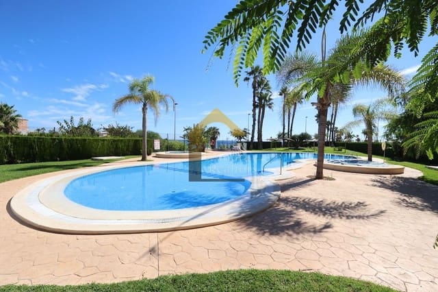 Ático de 2 habitaciones en Pueblo Latino, Pilar de la Horadada en venta con piscina garaje - 329.900 € (Ref: 9242580)