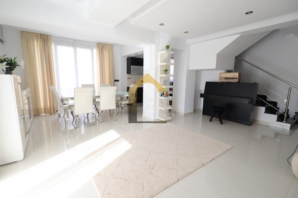 4 slaapkamer Villa te koop in Orihuela Costa met zwembad garage - € 1.190.000 (Ref: 9312204)