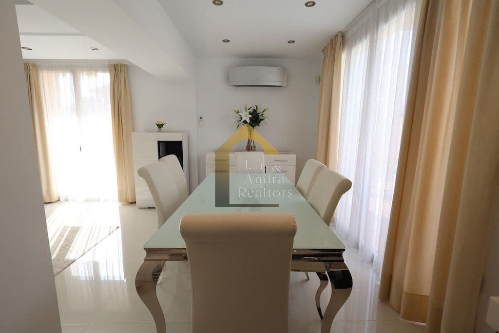 4 slaapkamer Villa te koop in Orihuela Costa met zwembad garage - € 1.190.000 (Ref: 9312204)
