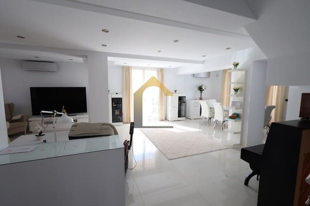 4 camera da letto Villa in vendita in Cabo Roig, Orihuela con piscina garage - 1.190.000 € (Rif: 9312204)