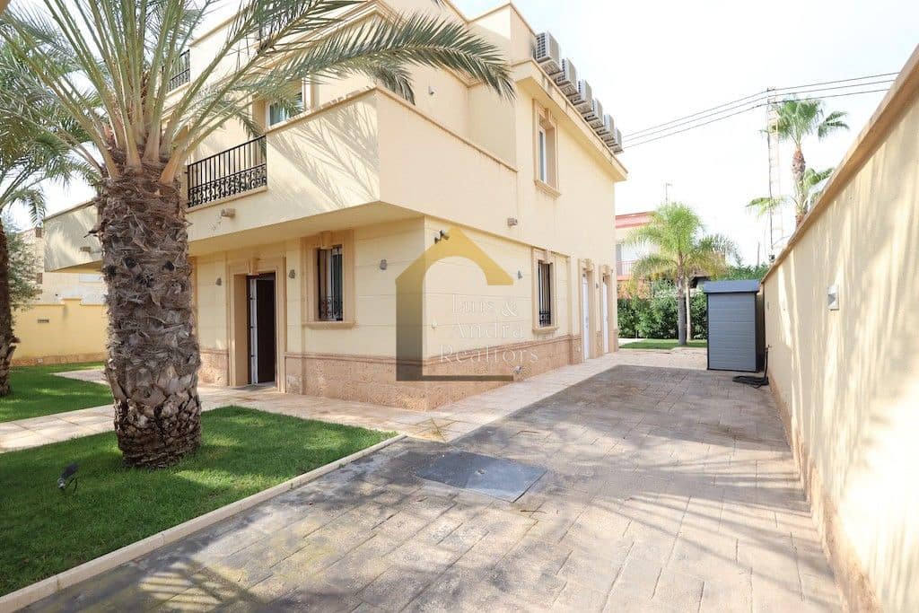 4 slaapkamer Villa te koop in Orihuela Costa met zwembad garage - € 1.190.000 (Ref: 9312204)