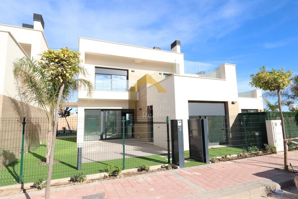 Chalet de 3 habitaciones en Torre-Pacheco en venta con piscina - 439.000 € (Ref: 9334268)