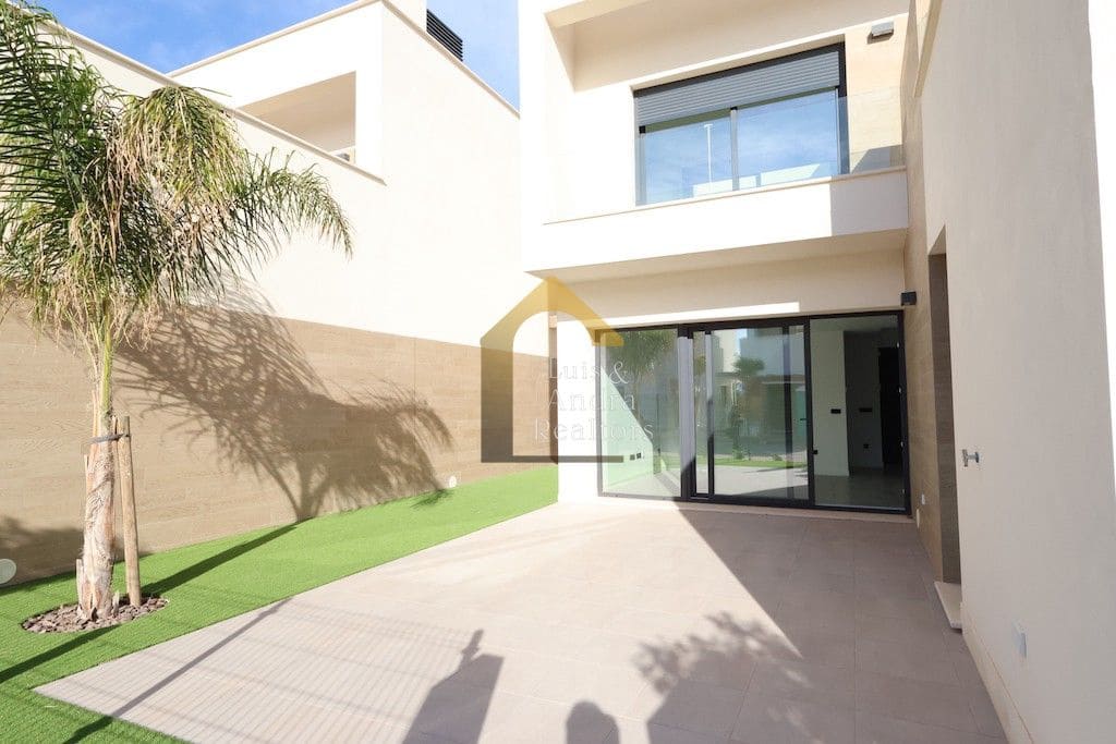 Chalet de 3 habitaciones en Torre-Pacheco en venta con piscina - 439.000 € (Ref: 9334268)