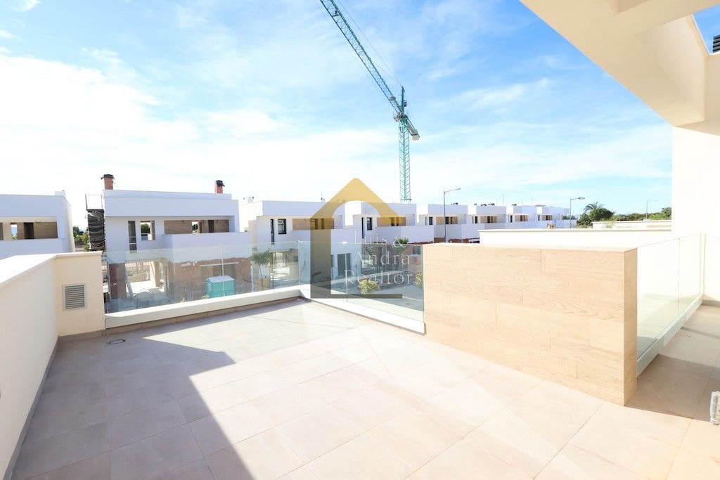 Chalet de 3 habitaciones en Torre-Pacheco en venta con piscina - 439.000 € (Ref: 9334268)