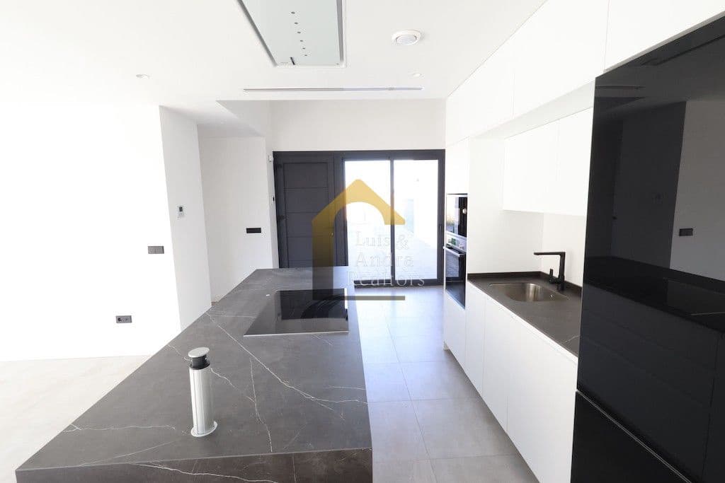 Chalet de 3 habitaciones en Torre-Pacheco en venta con piscina - 439.000 € (Ref: 9334268)