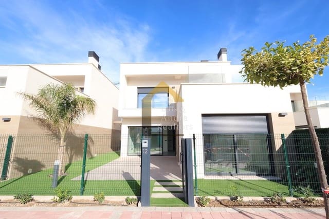 Chalet de 3 habitaciones en Torre-Pacheco en venta con piscina - 439.000 € (Ref: 9334268)