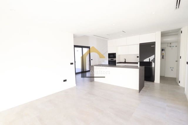 Chalet de 3 habitaciones en Torre-Pacheco en venta con piscina - 439.000 € (Ref: 9334268)