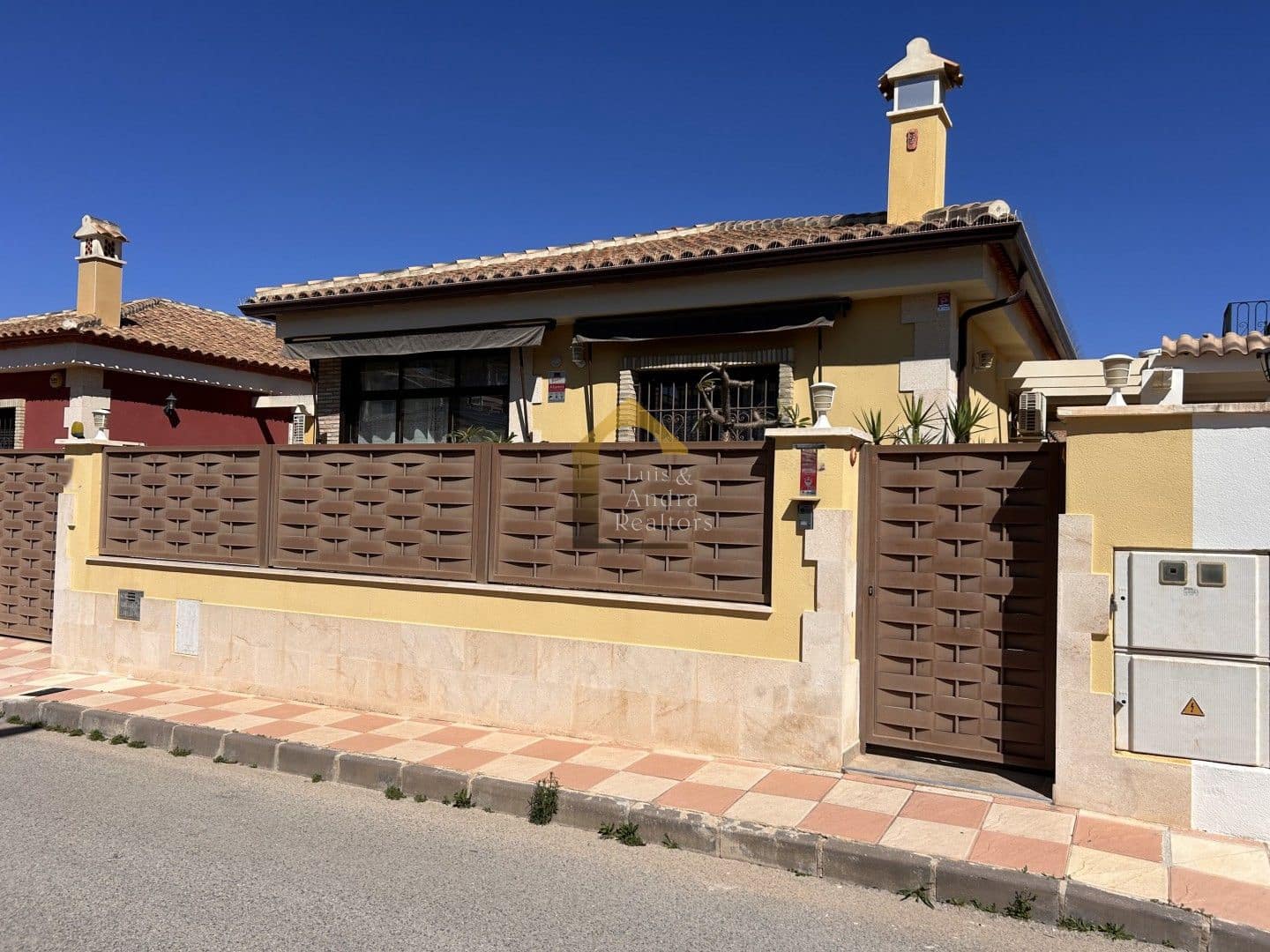 3 soveværelse Villa til salg i Bigastro med swimmingpool garage - € 248.000 (Ref: 9691488)