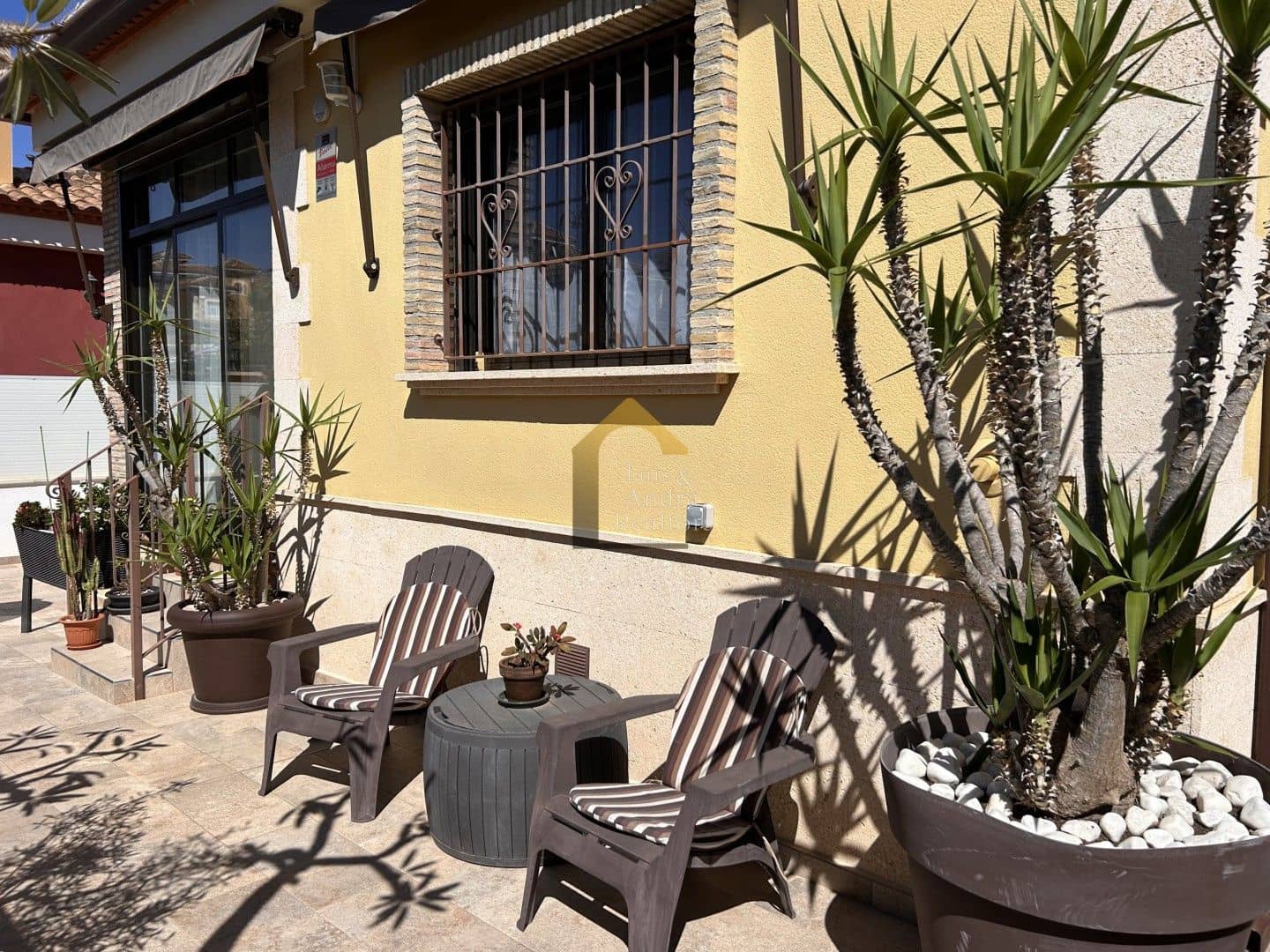 3 soveværelse Villa til salg i Bigastro med swimmingpool garage - € 248.000 (Ref: 9691488)