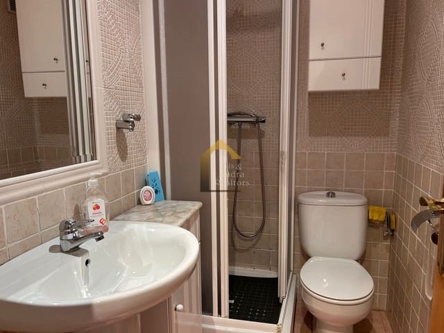 2 chambre Appartement à vendre à Guardamar Playa, Guardamar del Segura avec garage - 175 000 € (Ref: 9691489)