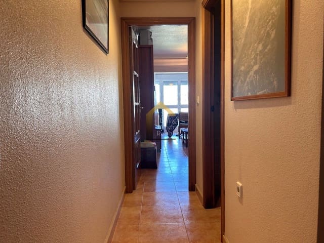 2 chambre Appartement à vendre à Guardamar Playa, Guardamar del Segura avec garage - 175 000 € (Ref: 9691489)