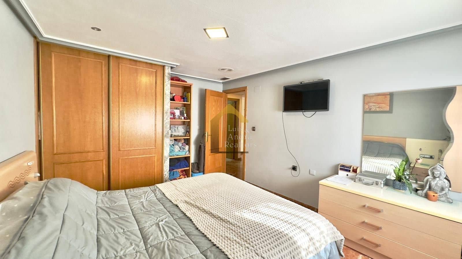 4 slaapkamer Appartement te koop in Torrevieja met garage - € 259.900 (Ref: 9691491)