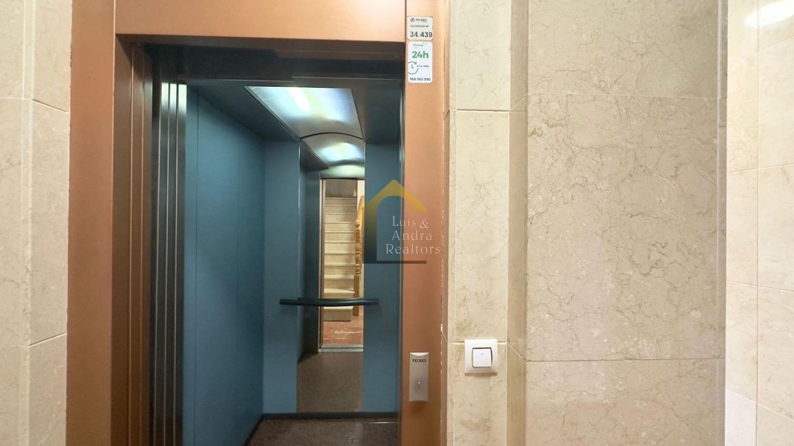 4 slaapkamer Appartement te koop in Torrevieja met garage - € 259.900 (Ref: 9691491)