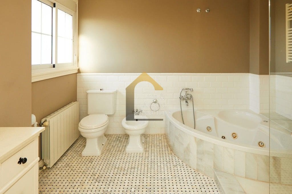 5 slaapkamer Villa te koop in Ciudad Quesada met zwembad - € 790.000 (Ref: 9691495)