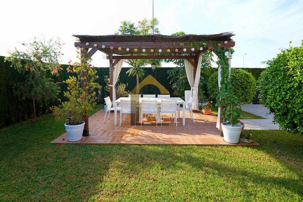 5 slaapkamer Villa te koop in Ciudad Quesada met zwembad - € 790.000 (Ref: 9691495)