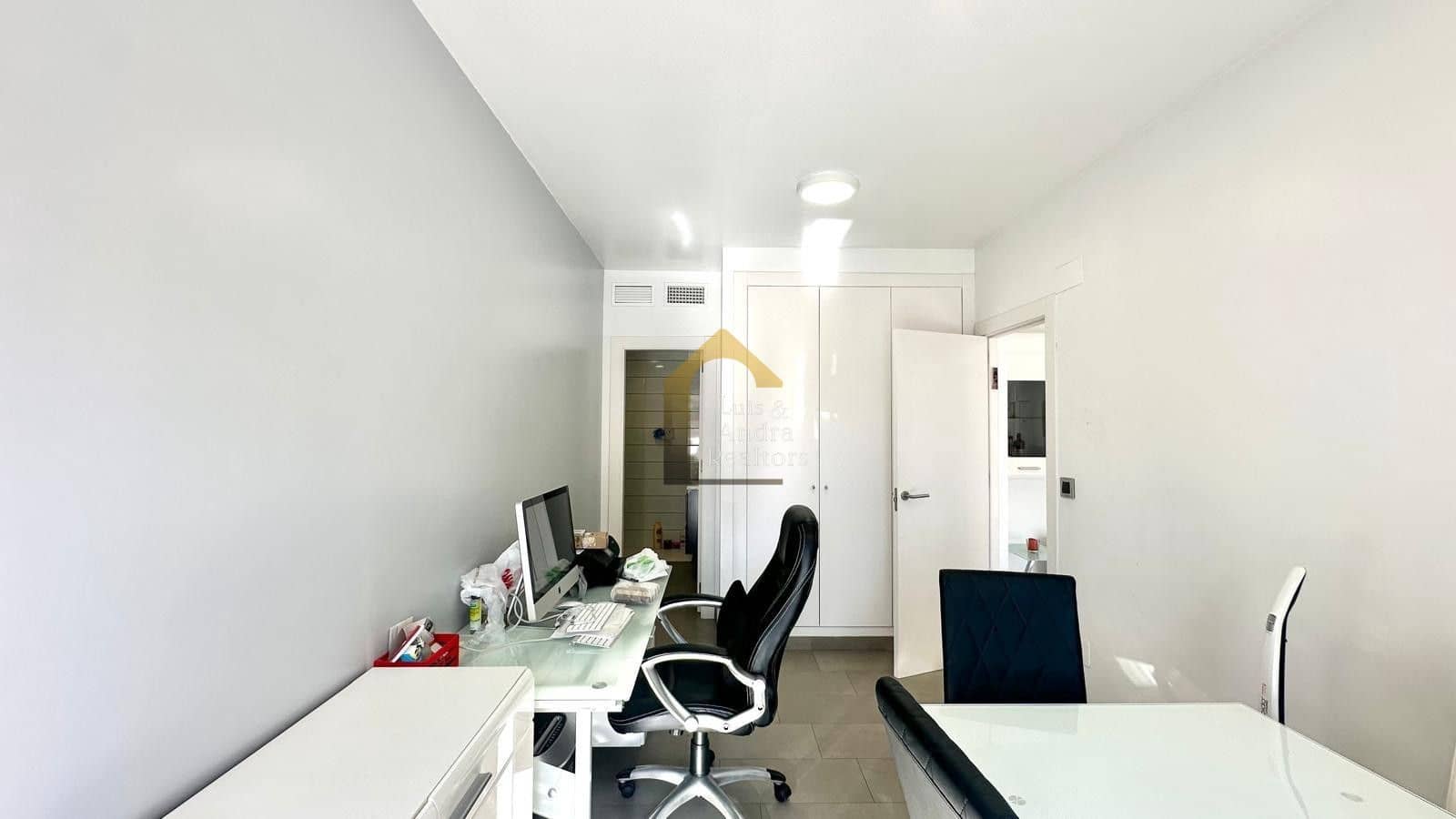 3 soveværelse Lejlighed til salg i Torrevieja med garage - € 220.000 (Ref: 9691496)