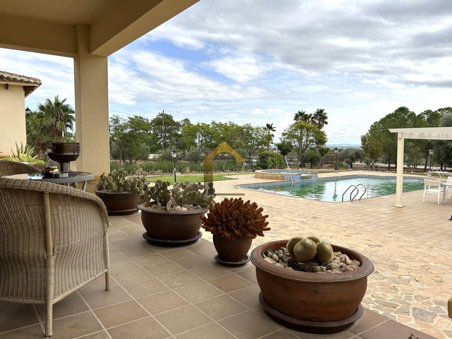 6 slaapkamer Villa te koop in La Murada met zwembad garage - € 950.000 (Ref: 9709477)