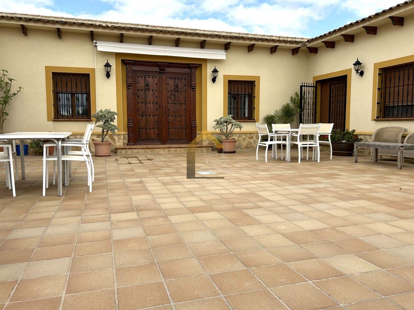 6 slaapkamer Villa te koop in La Murada met zwembad garage - € 950.000 (Ref: 9709477)