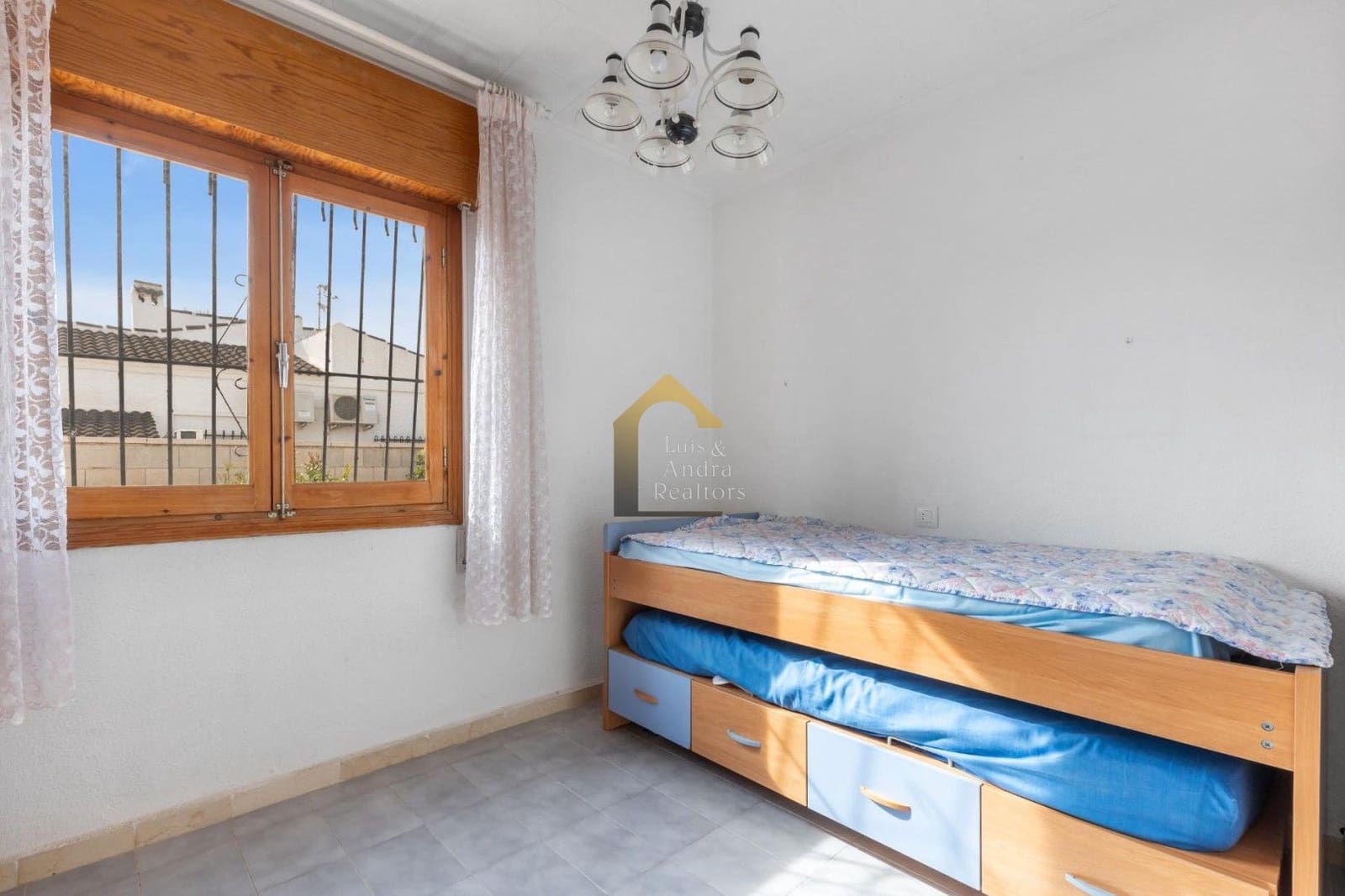 3 soverom Villa til salgs i Torrevieja - € 224 000 (Ref: 9714386)