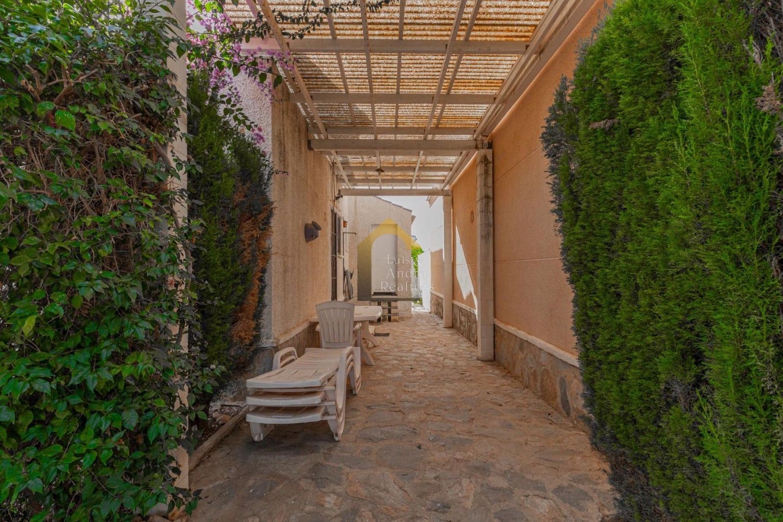 3 soverom Villa til salgs i Torrevieja - € 224 000 (Ref: 9714386)