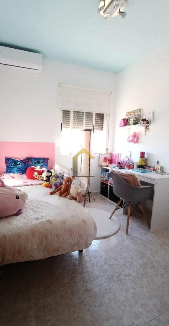 4 quarto Casa em Banda para venda em Torrevieja com garagem - 187 900 € (Ref: 9719362)