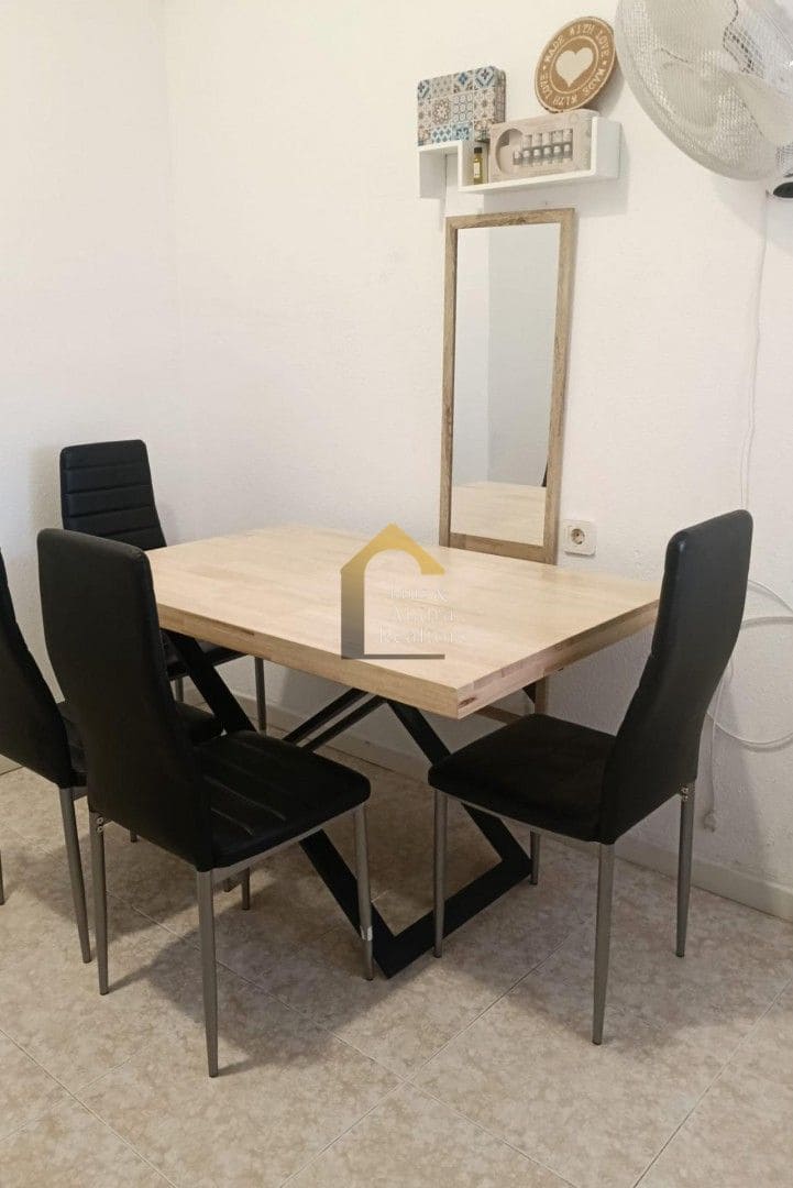 4 quarto Casa em Banda para venda em Torrevieja com garagem - 187 900 € (Ref: 9719362)