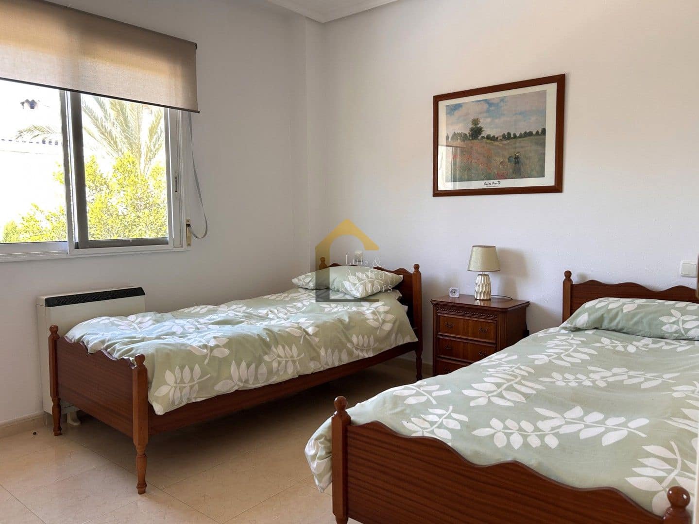 4 bedroom Villa for sale in Benferri with pool garage - € 279,000 (Ref: 9731565)