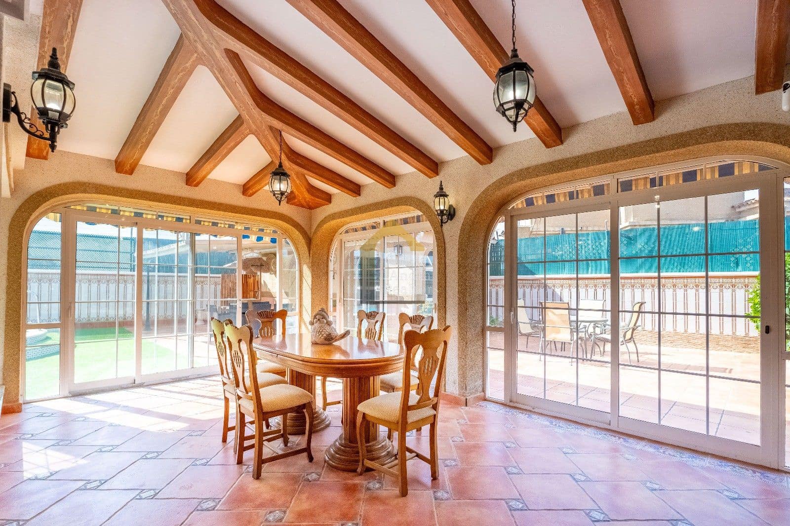 6 bedroom Villa for sale in El Chaparral with pool garage - € 645,000 (Ref: 9833151)