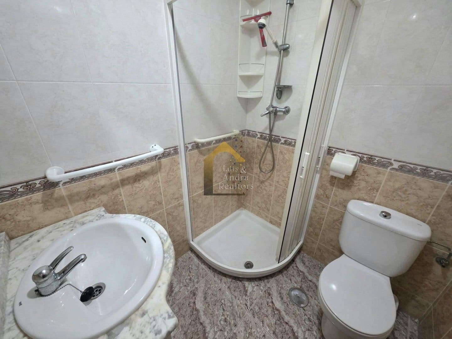 Ático de 3 habitaciones en Torrevieja en venta - 239.900 € (Ref: 9842002)