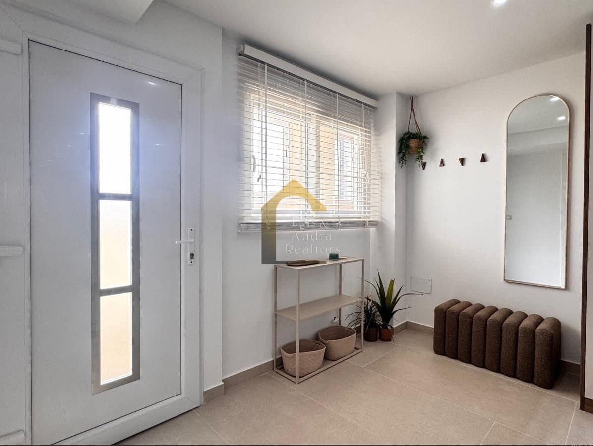 2 chambre Appartement à vendre à Torrevieja - 279 000 € (Ref: 9842003)