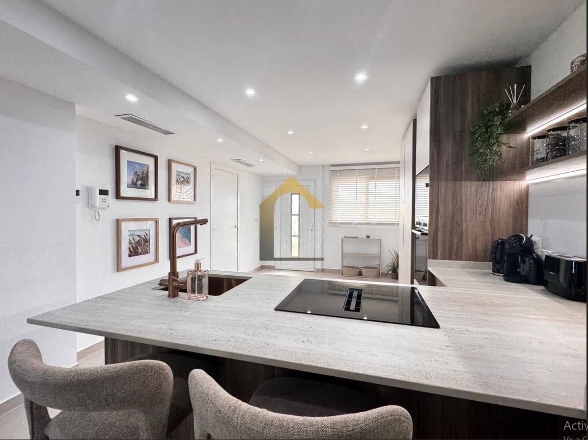2 chambre Appartement à vendre à Torrevieja - 279 000 € (Ref: 9842003)