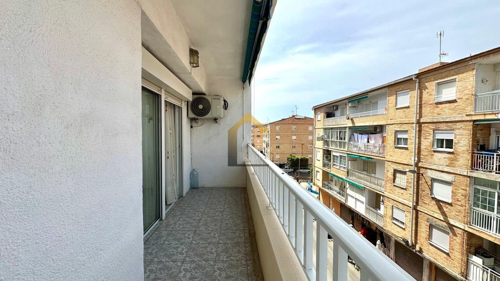 3 soverom Leilighet til salgs i Torrevieja - € 154 900 (Ref: 9842004)