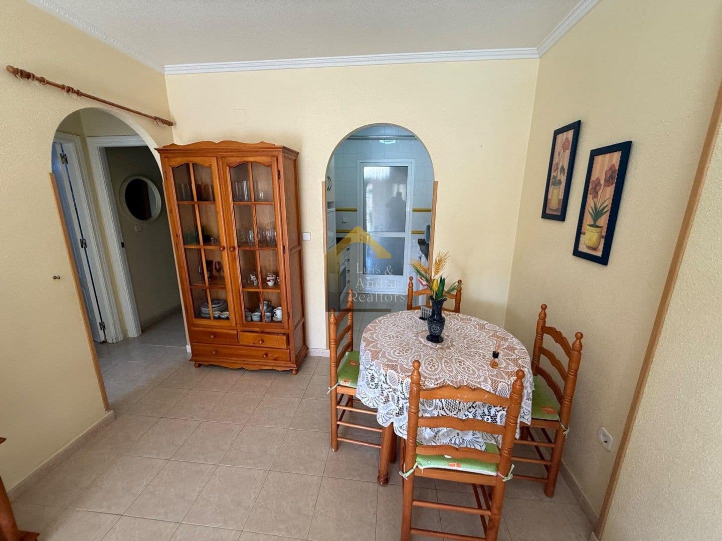 2 bedroom Townhouse for sale in Torrevieja with pool - € 159,900 (Ref: 9861412)