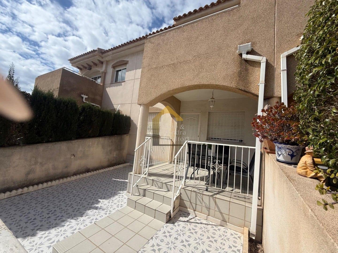 2 bedroom Townhouse for sale in Torrevieja with pool - € 159,900 (Ref: 9861412)