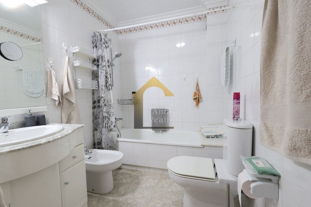 2 soveværelse Lejlighed til salg i Orihuela Costa med swimmingpool - € 174.000 (Ref: 9861413)