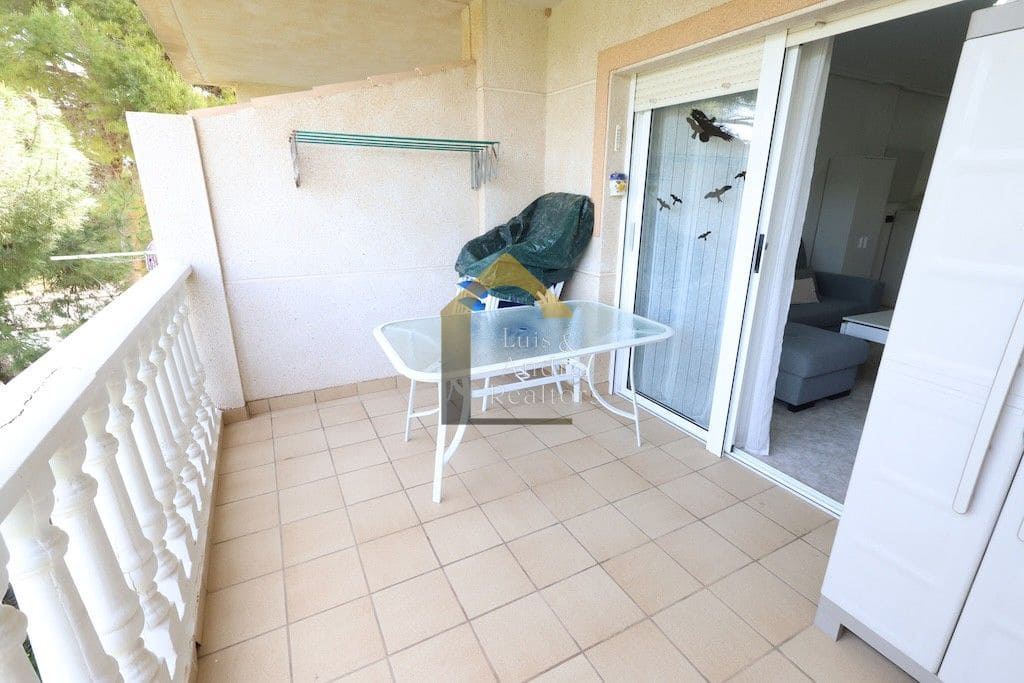 2 soveværelse Lejlighed til salg i Orihuela Costa med swimmingpool - € 174.000 (Ref: 9861413)