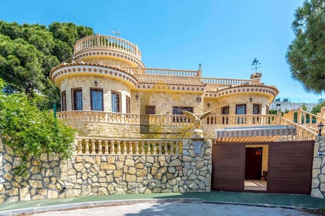 4 chambre Villa/Maison à vendre à Campoamor, Orihuela avec piscine garage - 1 600 000 € (Ref: 9861414)