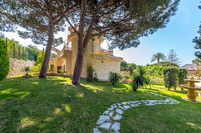 4 chambre Villa/Maison à vendre à Campoamor, Orihuela avec piscine garage - 1 600 000 € (Ref: 9861414)